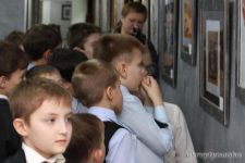 Зацікавлені погляди